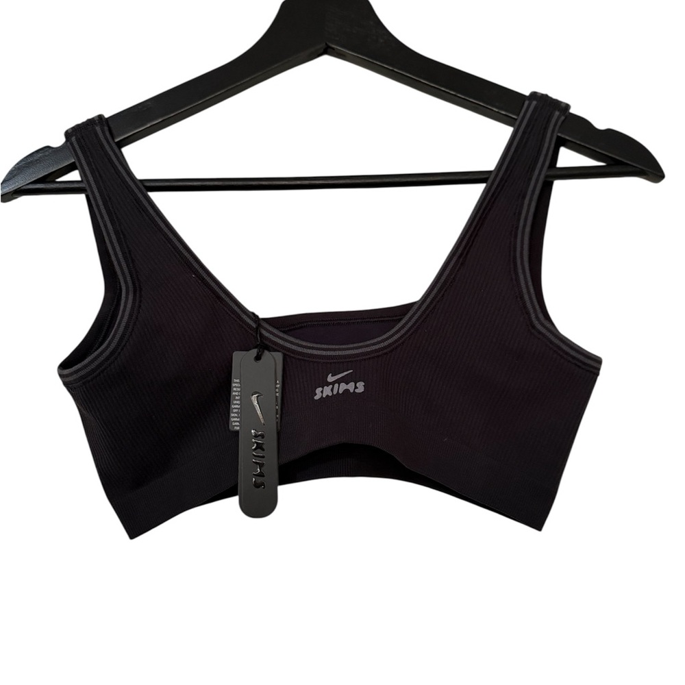 Nike SKIMS Ribbed Seamless - Picture 4 of 11